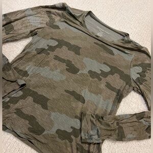 American Eagle 🦅 Soft & Sexy Long Sleeve